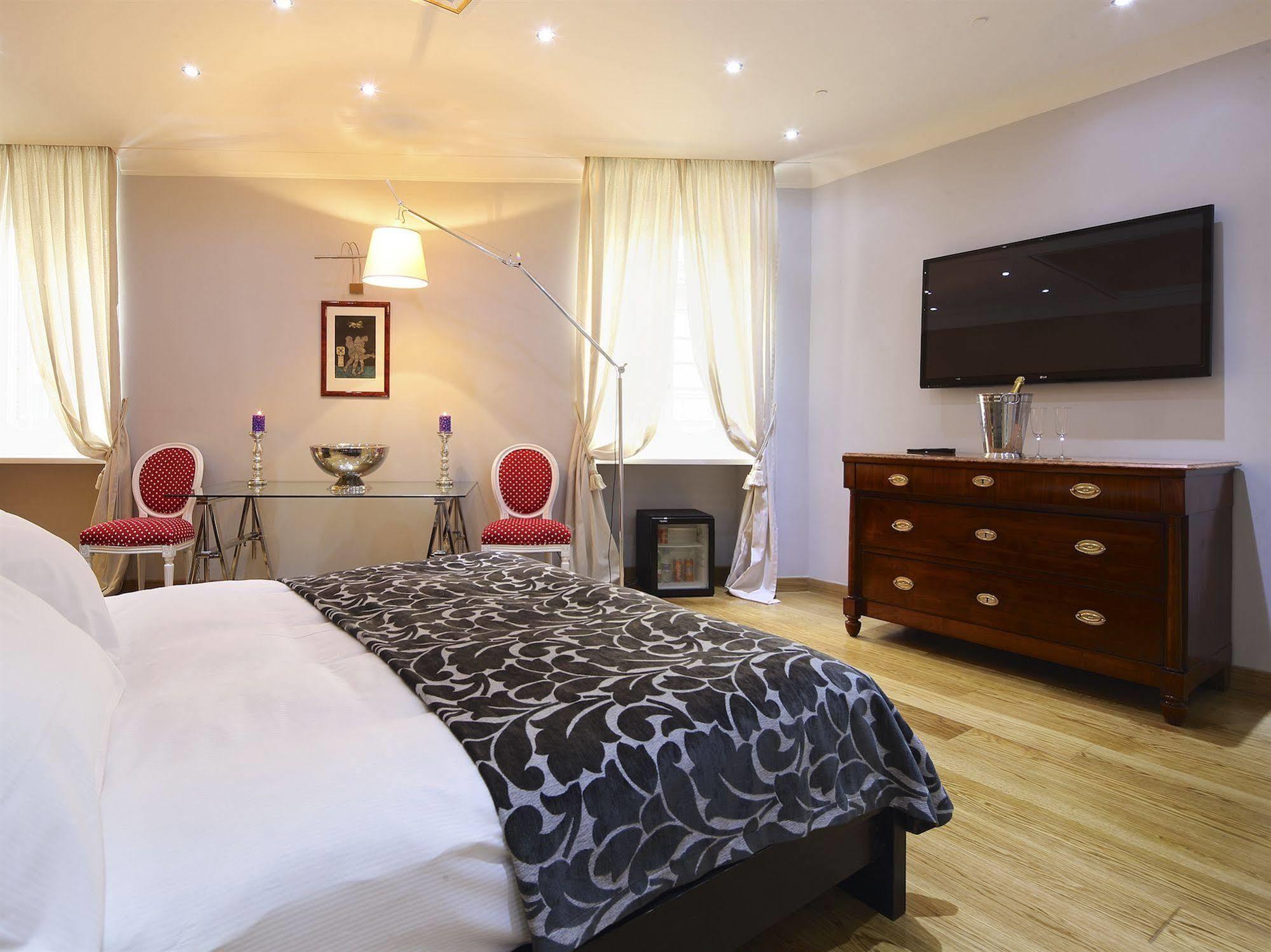 Relais Roma Centro Bed & Breakfast Luaran gambar